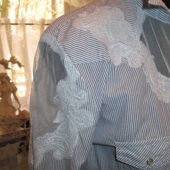 Guess Lace & Mesh Shirt - Picture 5 of 12